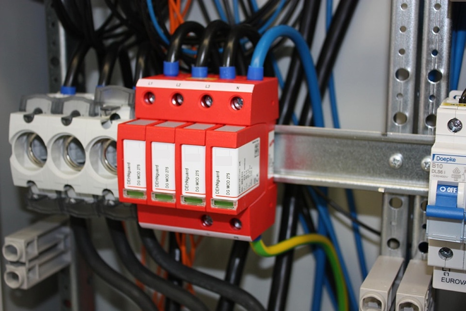 U berspannungsschutz bei Freiberger Energie-u.Gebäudetechnik GmbH in Moosthenning